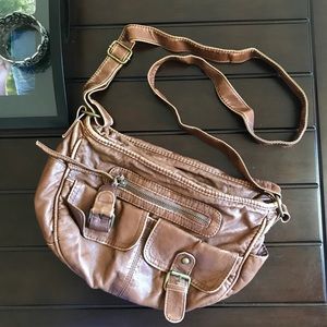 💙$5 Crossbody bag